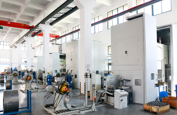 如何评估一家智能传动设备公司的技术研发与制造实力？